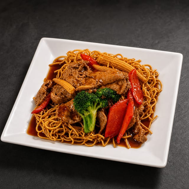 Mee Gkopt (Crispy Noodles).